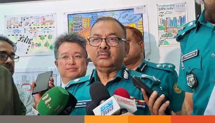 কোনো ধরনের মব জাস্টিস প্রশ্রয় দেওয়া হবে না: ডিএমপি কমিশনার