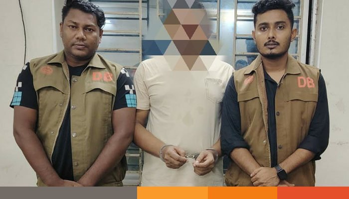 নোয়াখালীতে আ.লীগ নেতা পাইপগানসহ গ্রেপ্তার