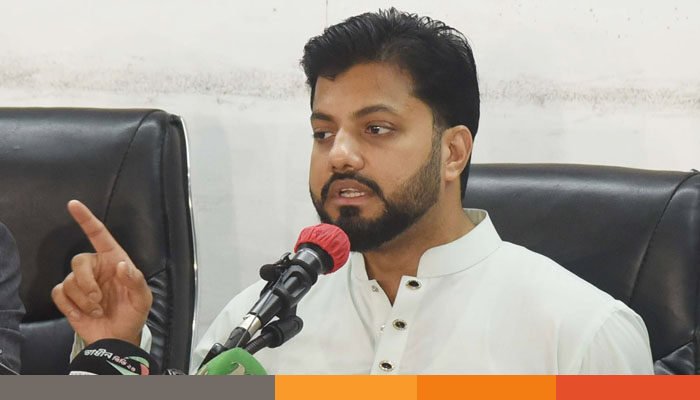 এই ধরনের মূর্খ উপদেষ্টা দেশের ইতিহাসে কেউ দেখেনি : ইশরাক