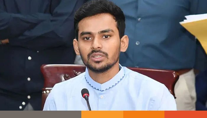 নাগরিক সেবা বিঘ্নিত হচ্ছে, এখন বসে থাকার সুযোগ নেই: আসিফ মাহমুদ নাগরিক সেবা বিঘ্নিত হচ্ছে, এখন বসে থাকার সুযোগ নেই: আসিফ মাহমুদ