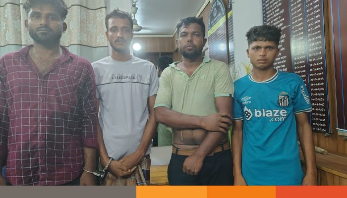 মুরাদনগরে ধর্ষণ মামলার মূল আসামিসহ গ্রেফতার ৫