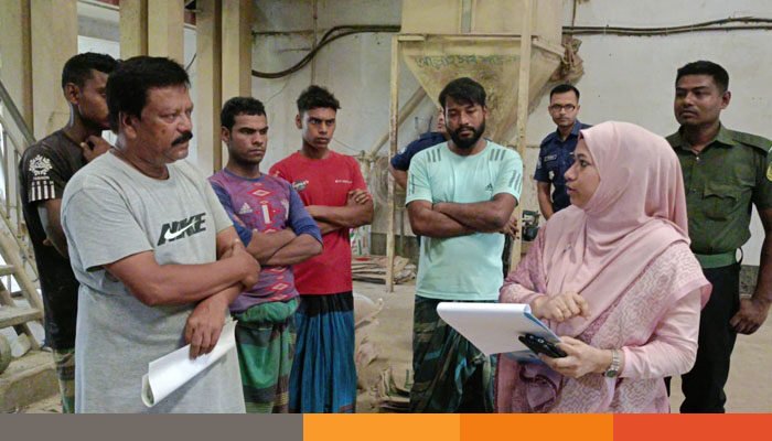 মহেশপুরে প্লাস্টিকের বস্তায় চাল বাজারজাতের অভিযোগে জরিমানা মহেশপুরে প্লাস্টিকের বস্তায় চাল বাজারজাতের অভিযোগে জরিমানা