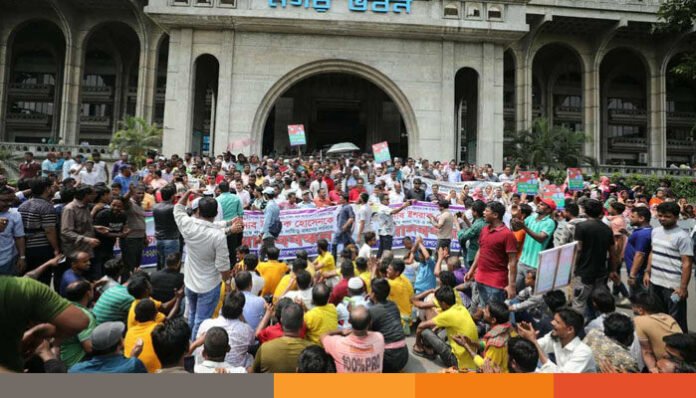 ডিএসসিসি ভবনে ইশরাকপন্থি দুই গ্রুপের সংঘর্ষ, আহত ২