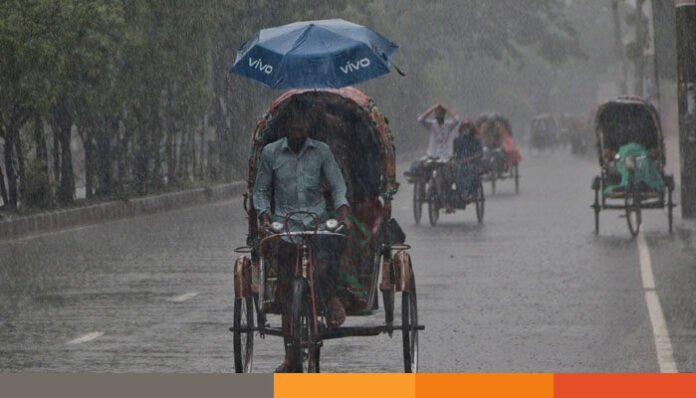 ঢাকাসহ ১৮ অঞ্চলে বজ্রসহ বৃষ্টির আভাস ঢাকাসহ ১৮ অঞ্চলে বজ্রসহ বৃষ্টির আভাস