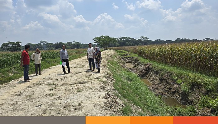 ঘূর্ণিঝড় শক্তি: মতলব দক্ষিণে কাঁচা রাস্তার ব্যাপক ক্ষয়ক্ষতি