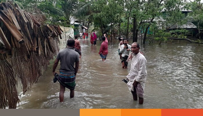 চরফ্যাশনের জাহানপুরে পানিবন্দি চল্লিশ পরিবারের আর্তনাদ, দেখার যেন কেউ নেই! চরফ্যাশনের জাহানপুরে পানিবন্দি চল্লিশ পরিবারের আর্তনাদ, দেখার যেন কেউ নেই!