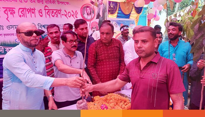 কালীগঞ্জে ডা. জোবাইদা রহমানের জন্মদিন উপলক্ষে বৃক্ষরোপণ