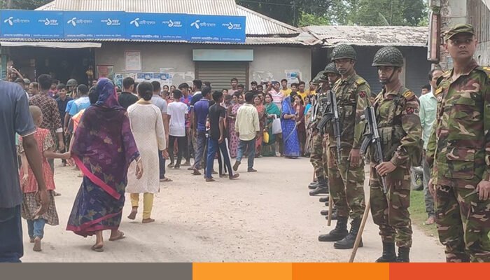 কুড়িগ্রামে আনন্দ উল্লাসে রথ যাত্রা উদযাপন, নিরাপত্তায় কাজ করেছে সেনাবাহিনী