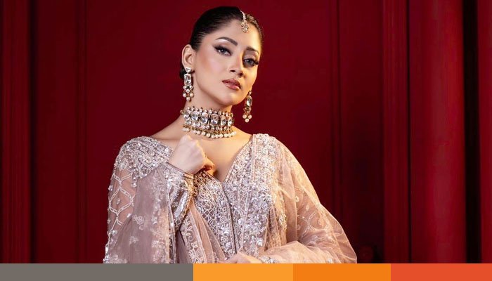 একদিনে ৩০টা পান খেতে হয়েছে পূজা একদিনে ৩০টা পান খেতে হয়েছে : পূজা