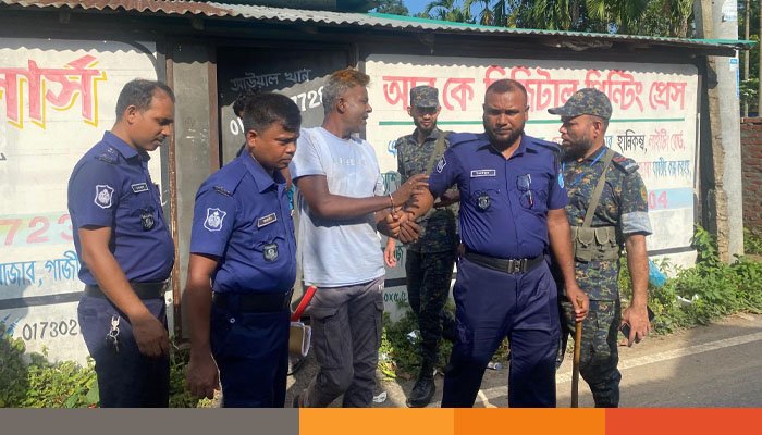 গাজীপুরে নিষিদ্ধ পলিথিন কারখানা সিলগালা, মালিকের তিন মাসের কারাদণ্ড