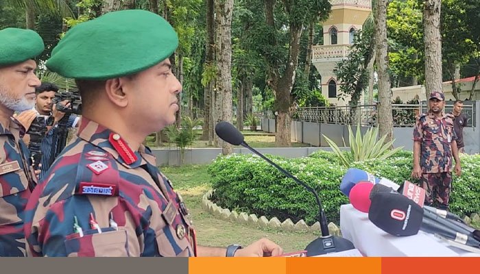 চুয়াডাঙ্গা সীমান্তে গরু চোরাচালান ও চামড়া পাচার রোধে সতর্ক অবস্থানে বিজিবি