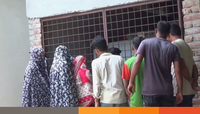 ঝিনাইদহে পৃথক সড়ক দুর্ঘটনায় দুই জনের মৃত্যু ঝিনাইদহে পৃথক সড়ক দুর্ঘটনায় দুই জনের মৃত্যু