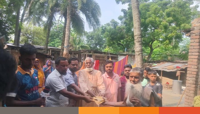 মেহেরপুরে কসবা ব্লাড ব্যাংক সোসাইটির ঈদ উপহার বিতরণ