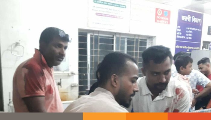 নোয়াখালীতে ঘরে ঢুকে ছুরিকাঘাত আহত নারীর মৃত্যু