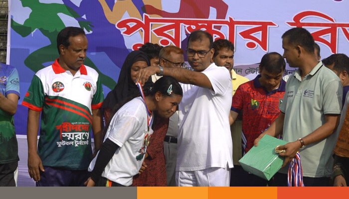 ঝিনাইদহে প্রতীকী ম্যারাথন দৌড় অনুষ্ঠিত ঝিনাইদহে প্রতীকী ম্যারাথন দৌড় অনুষ্ঠিত