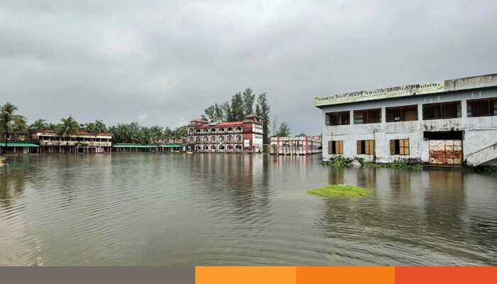 নোয়াখালীতে বন্যার আশঙ্কা, মাধ্যমিকের পরীক্ষা স্থগিত