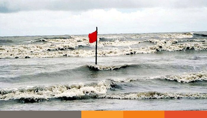 চার সমুদ্রবন্দরে ৩ নম্বর সতর্ক সংকেত চার সমুদ্রবন্দরে ৩ নম্বর সতর্ক সংকেত