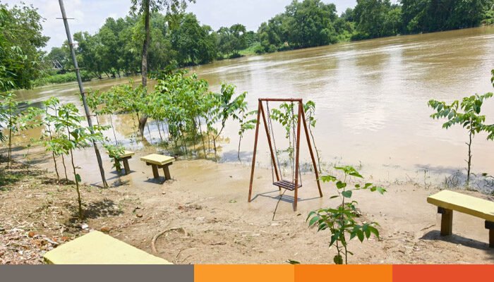 গোমতির পানি কমছে, স্বস্তি ফিরছে তীরবর্তী এলাকায়