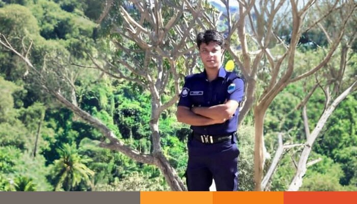 জুলাই নিয়ে ফেসবু‌কে আপ‌ত্তিকর‌ পে‌াষ্ট করা সেই পুলিশ সদস্য বরখাস্ত