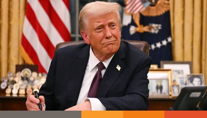 সিরিয়ার ওপর থেকে যাবতীয় নিষেধাজ্ঞা তুলে নিলেন ট্রাম্প