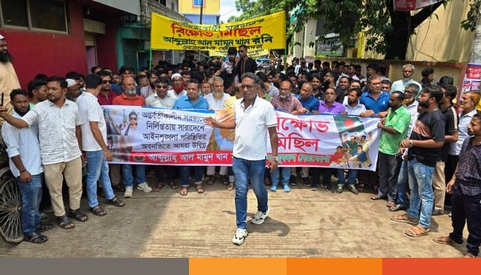 মবজাস্টিসের মাধ্যমে দেশের মানুষকে দ্বিধাবিভক্ত করছে একটি চক্র: রনি মবজাস্টিসের মাধ্যমে দেশের মানুষকে দ্বিধাবিভক্ত করছে একটি চক্র: রনি