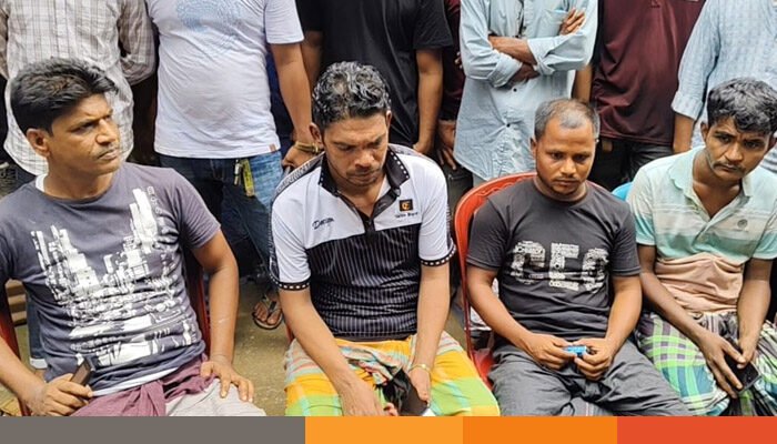 রূপগঞ্জে মুচলেকা দিয়ে মাদক ব্যবসা ছাড়ার অঙ্গিকার ৭ কারবারির রূপগঞ্জে মুচলেকা দিয়ে মাদক ব্যবসা ছাড়ার অঙ্গিকার ৭ কারবারির