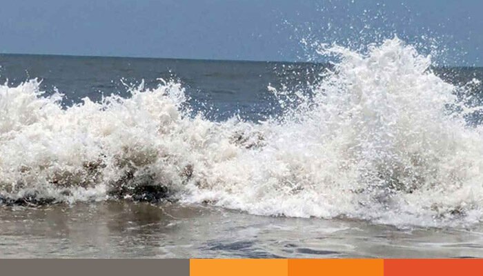 সুস্পষ্ট লঘুচাপটি নিম্নচাপে পরিণত, সাগর উত্তাল সুস্পষ্ট লঘুচাপটি নিম্নচাপে পরিণত, সাগর উত্তাল