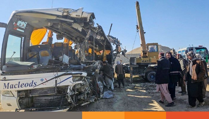 আফগানিস্তানে ট্রাক-মোটরসাইকেল-বাস সংঘর্ষে নিহত ৭১ আফগানিস্তানে ট্রাক-মোটরসাইকেল-বাস সংঘর্ষে নিহত ৭১