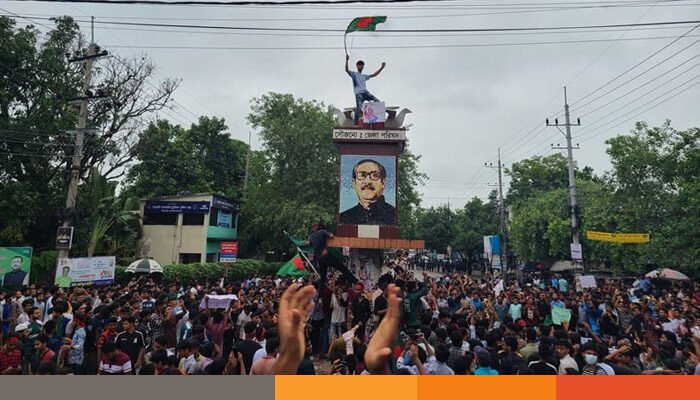 জুলাই গণঅভ্যুত্থান: চাঁপাইনবাবগঞ্জের রাজপথ ছিল ছাত্র-জনতার দখলে