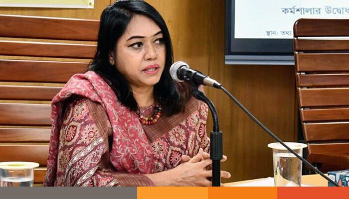 ডিজিটাল মাধ্যমে সক্রিয় থেকে অপতথ্যের মোকাবিলা করুন: তথ্যসচিব