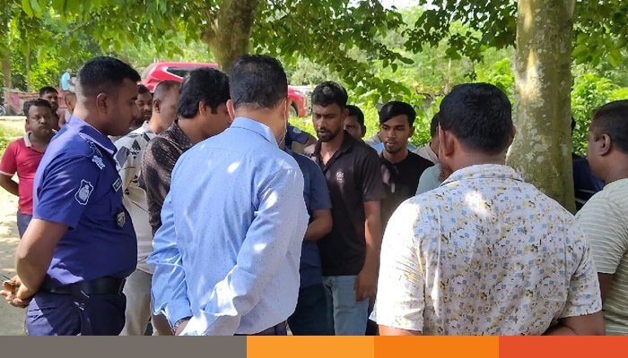 গাংনীতে অসুস্থ গরুর মাংস বিক্রির চেষ্টা: ব্যবসায়ীকে ১০ হাজার টাকা জরিমানা গাংনীতে অসুস্থ গরুর মাংস বিক্রির চেষ্টা: ব্যবসায়ীকে ১০ হাজার টাকা জরিমানা