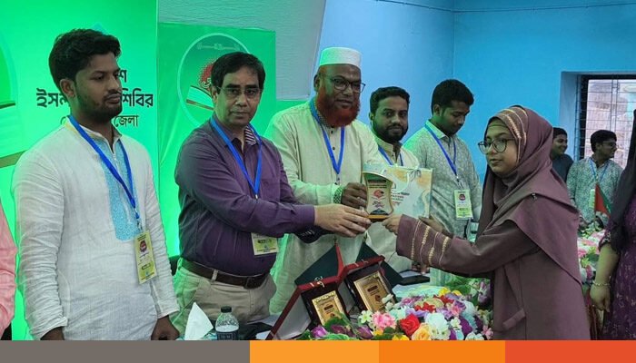 মেহেরপুরে জিপিএ-৫ প্রাপ্ত কৃতি শিক্ষার্থীদের সংবর্ধনা