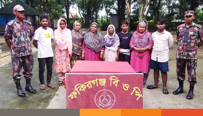 পীরগঞ্জ সীমান্তে ৮ বাংলাদেশিকে পুশইন করেছে বিএসএফ