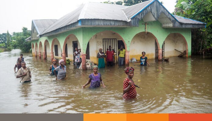 নাইজারে বন্যায় নিহত ৪৭, বাস্তুচ্যুত অর্ধলক্ষাধিক মানুষ নাইজারে বন্যায় নিহত ৪৭, বাস্তুচ্যুত অর্ধলক্ষাধিক মানুষ