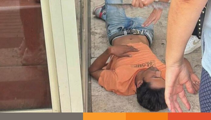 ইতালীতে তিন তালা থেকে বাংলাদেশীর আত্মহত্যার চেষ্টা ইতালীতে তিন তালা থেকে বাংলাদেশীর আত্মহত্যার চেষ্টা