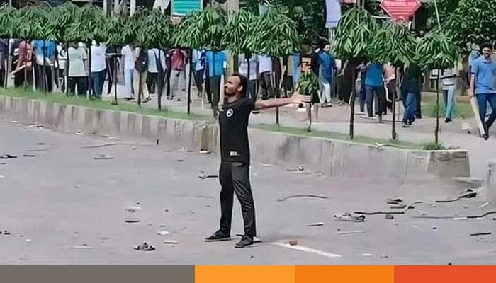 ট্রাইব্যুনালে সাক্ষ্য দিচ্ছেন আবু সাঈদকে বাঁচাতে আসা সেই আয়ান ট্রাইব্যুনালে সাক্ষ্য দিচ্ছেন আবু সাঈদকে বাঁচাতে আসা সেই আয়ান