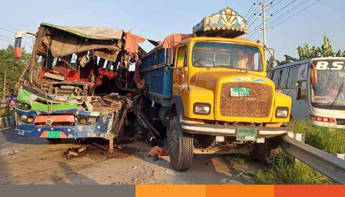 আগস্টে ৪৯৭ সড়ক দুর্ঘটনায় নিহত ৫০২ : যাত্রী কল্যাণ সমিতি আগস্টে ৪৯৭ সড়ক দুর্ঘটনায় নিহত ৫০২ : যাত্রী কল্যাণ সমিতি