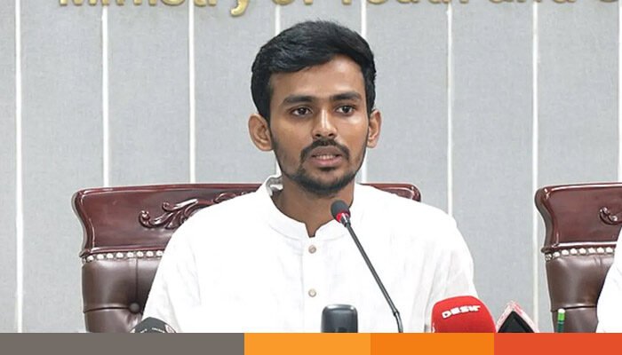 আদালত ইনসাফের জায়গা, এখানে হামলা নিন্দাজনক: উপদেষ্টা আসিফ