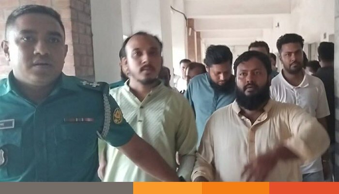চাঁদাবাজির মামলায় এনসিপি নেতাসহ ৪ জন রিমান্ডে চাঁদাবাজির মামলায় এনসিপি নেতাসহ ৪ জন রিমান্ডে