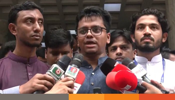 সাংবাদিক ও পর্যবেক্ষকদের ঢুকতে না দেয়ার অভিযোগ ফরহাদের