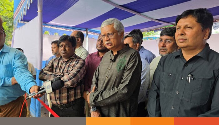 রাকসু নির্বাচনে ৯ কেন্দ্রের ৯৯০ বুথে ভোট দেবেন শিক্ষার্থীরা