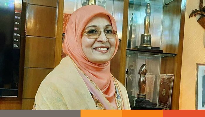 ৫ বছর পর দেশে ফিরেছেন শাবানা