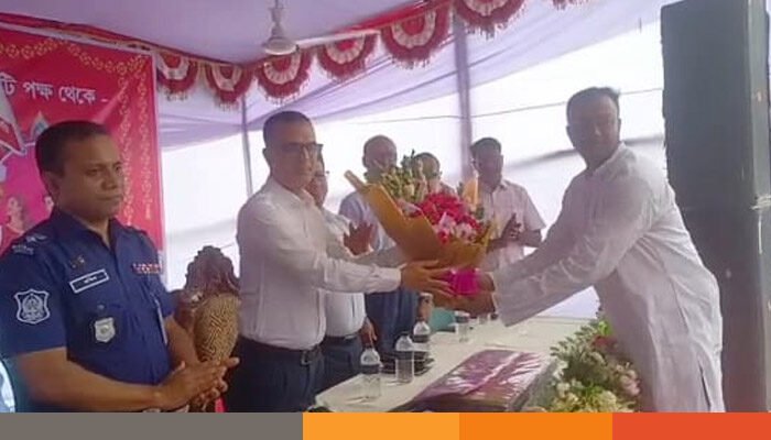 দূর্গোৎসবে চাঁদপুরে ফ্রি মেডিকেল ক্যাম্প ও উপহার বিতরণ