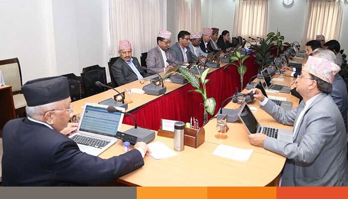 উত্তাল নেপাল: সর্বদলীয় বৈঠক ডাকলেন প্রধানমন্ত্রী ওলি