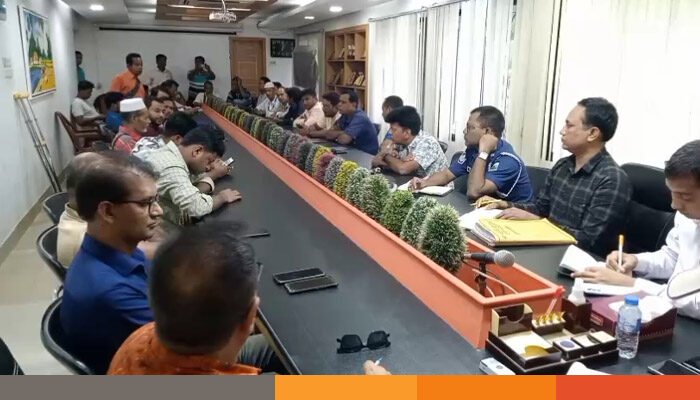 জয়পুরহাটে দূর্গাপুজা উপলক্ষ্যে সাংবাদিকদের মতবিনিময় সভা জয়পুরহাটে দূর্গাপুজা উপলক্ষ্যে সাংবাদিকদের মতবিনিময় সভা