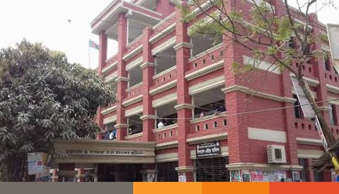 কুমিল্লায় চালককে হত্যা করে বেবী টেক্সি ছিনতাই, তিন আসামির যাবজ্জীবন