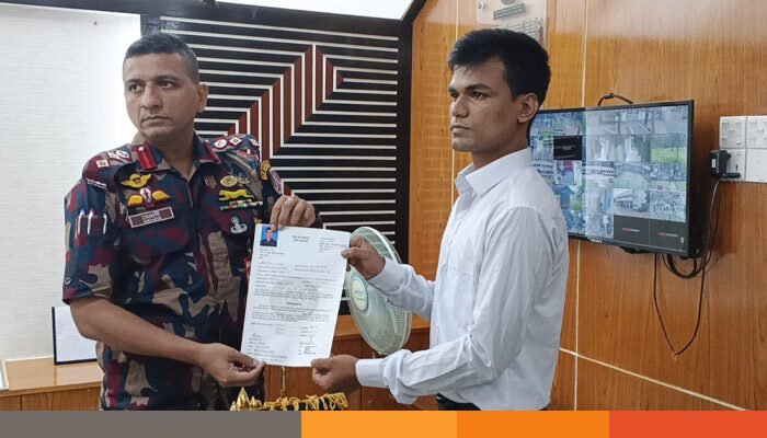 ফেলানীর ছোট ভাই এবার বিজিবিতে, স্বপ্ন পূরণে আবেগাপ্লুত পরিবার