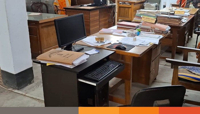 জয়পুরহাটে পল্লী বিদ্যুতের সংস্কারসহ চার দফা দাবিতে গণছুটি জয়পুরহাটে পল্লী বিদ্যুতের সংস্কারসহ চার দফা দাবিতে গণছুটি