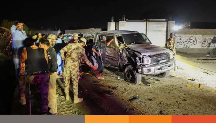 পাকিস্তানে রাজনৈতিক সমাবেশে বিস্ফোরণ, নিহত ১৩